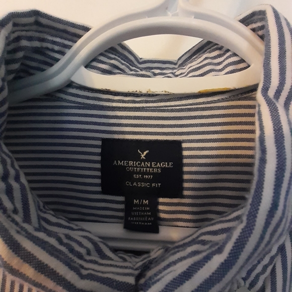 American Eagle button down - Picture 4 of 5